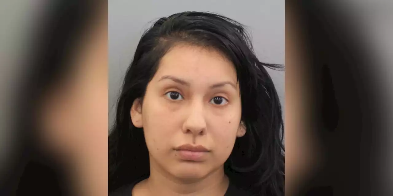 Woman fatally stabs boyfriend, tries to stitch him up before calling 911, reports say