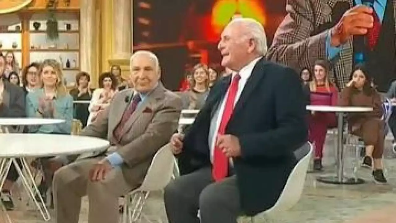 Dopo 80 anni ritrova il fratello in tv che si esibisce a «The Voice senior»