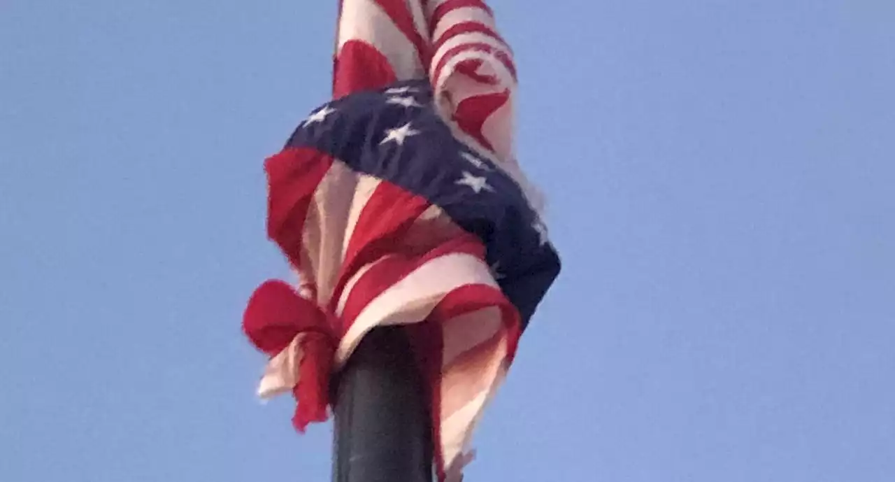 U.S. Army veteran calls battered U.S. flag over post office ‘a complete disgrace’