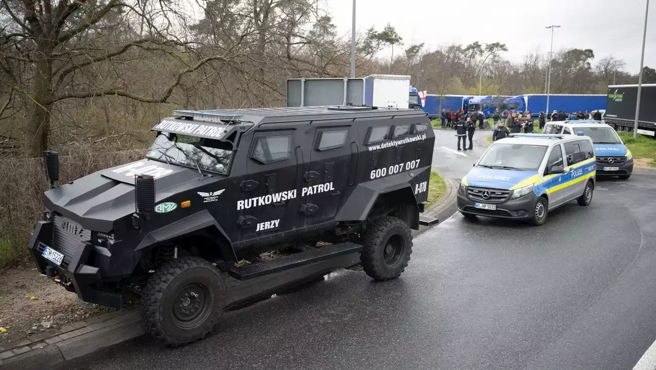 Gräfenhausen: Lasterstreik auf Raststätte - 16 Festnahmen nach Bedrohung