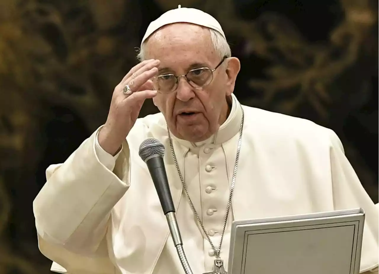 Papa Francisco no asistirá al Vía Crucis del Coliseo de Roma