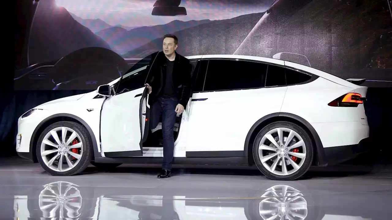 Tesla cuts prices in the US again to spur demand