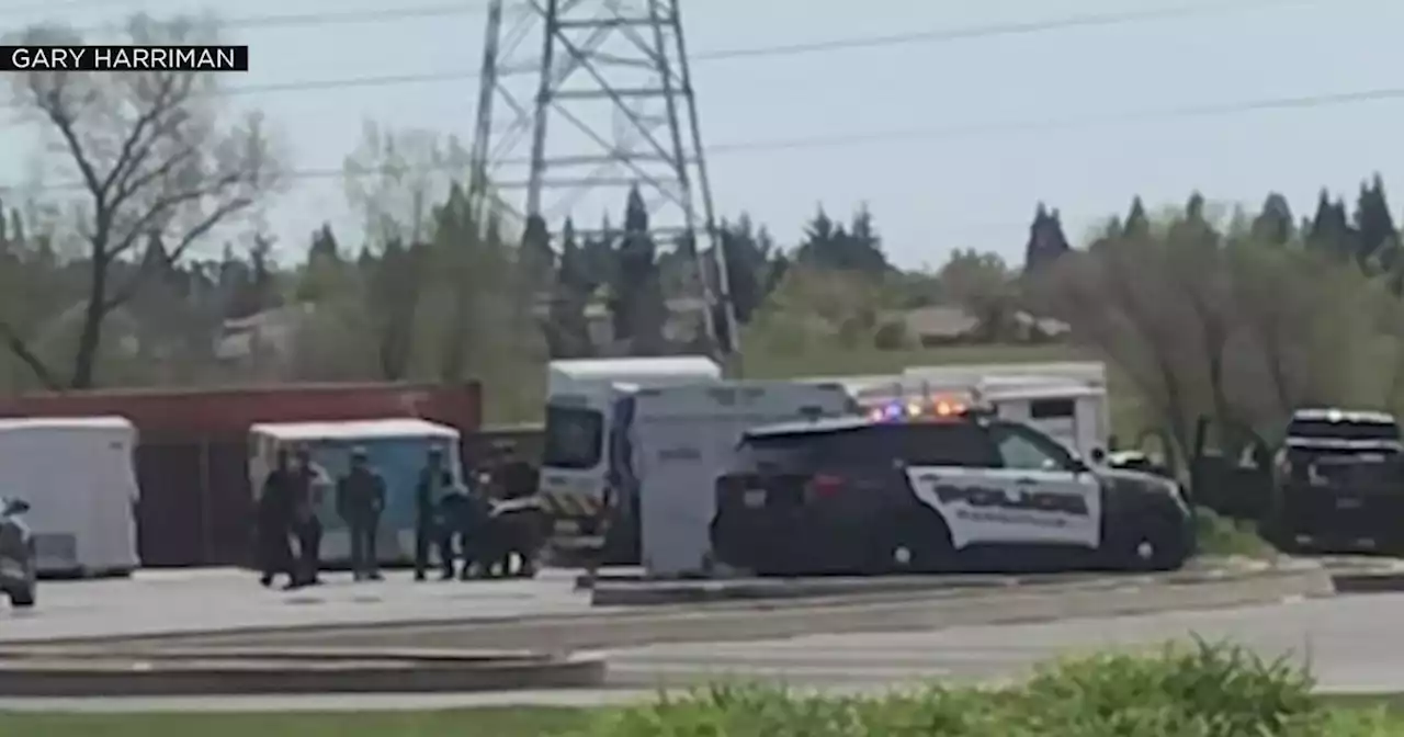 CHP officer hurt, hostage killed in Roseville shooting; suspect had taken 2 hostages