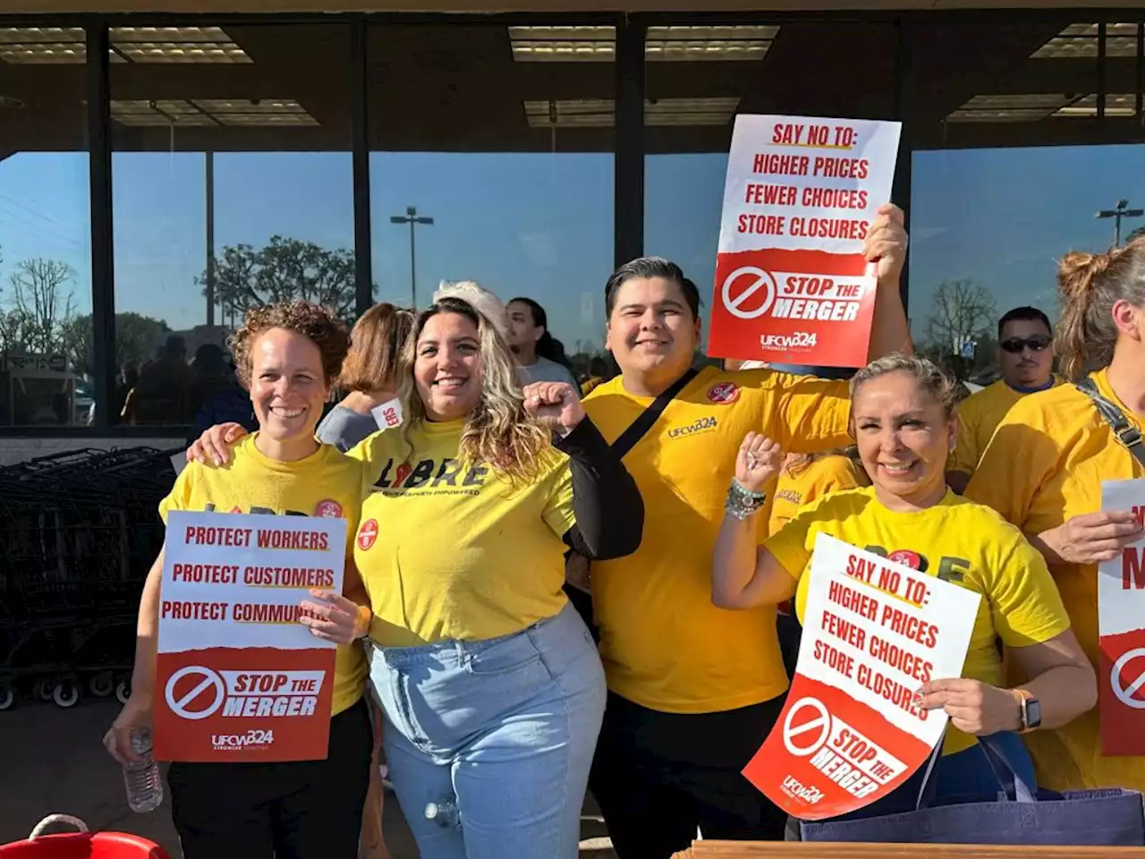 Grocery workers oppose Kroger/Albertsons ‘mega-merger’