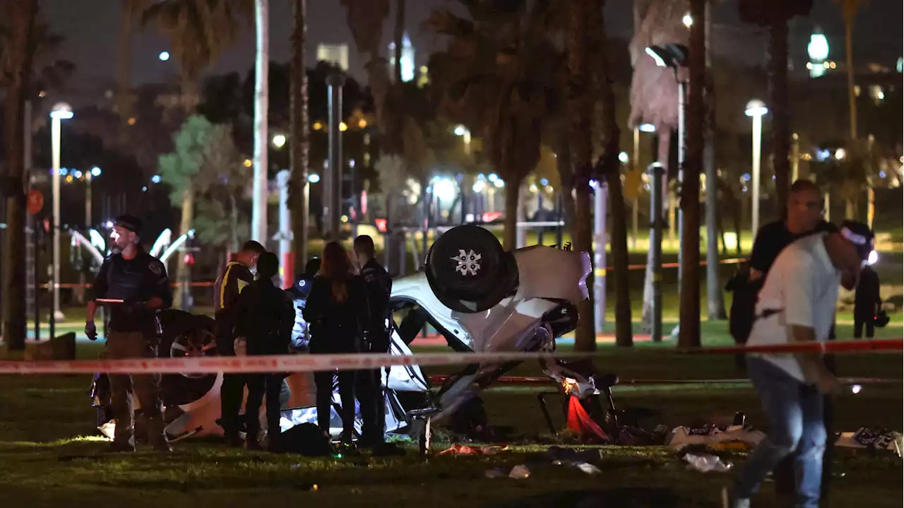 Au moins un mort et plusieurs blessés après un attentat à Tel-Aviv