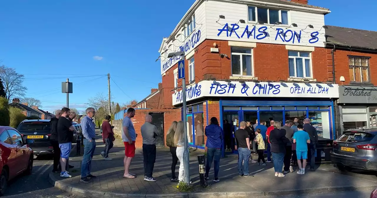 Hungry Mancs queue around the block for Good Friday chippy teas