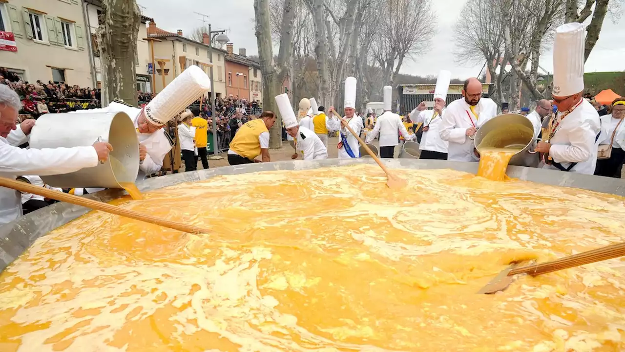 Experience: The festival of the giant omelette