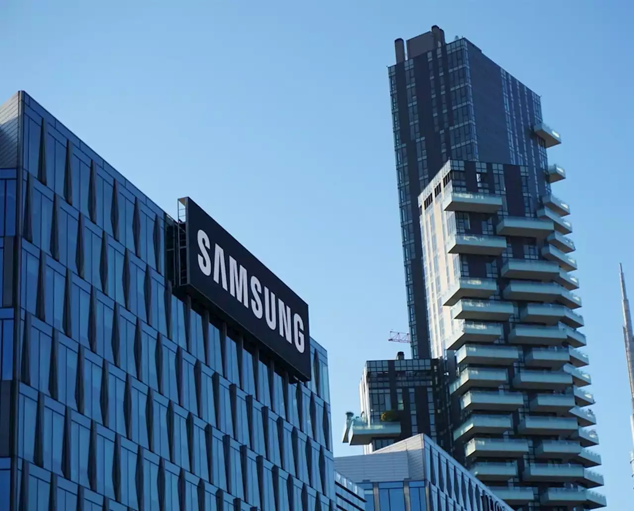 Samsung's financial performance takes a major hit | News24