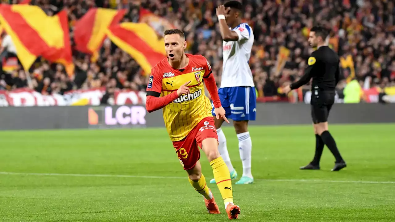 EN DIRECT - Lens-Strasbourg: Gameiro réduit l'écart !