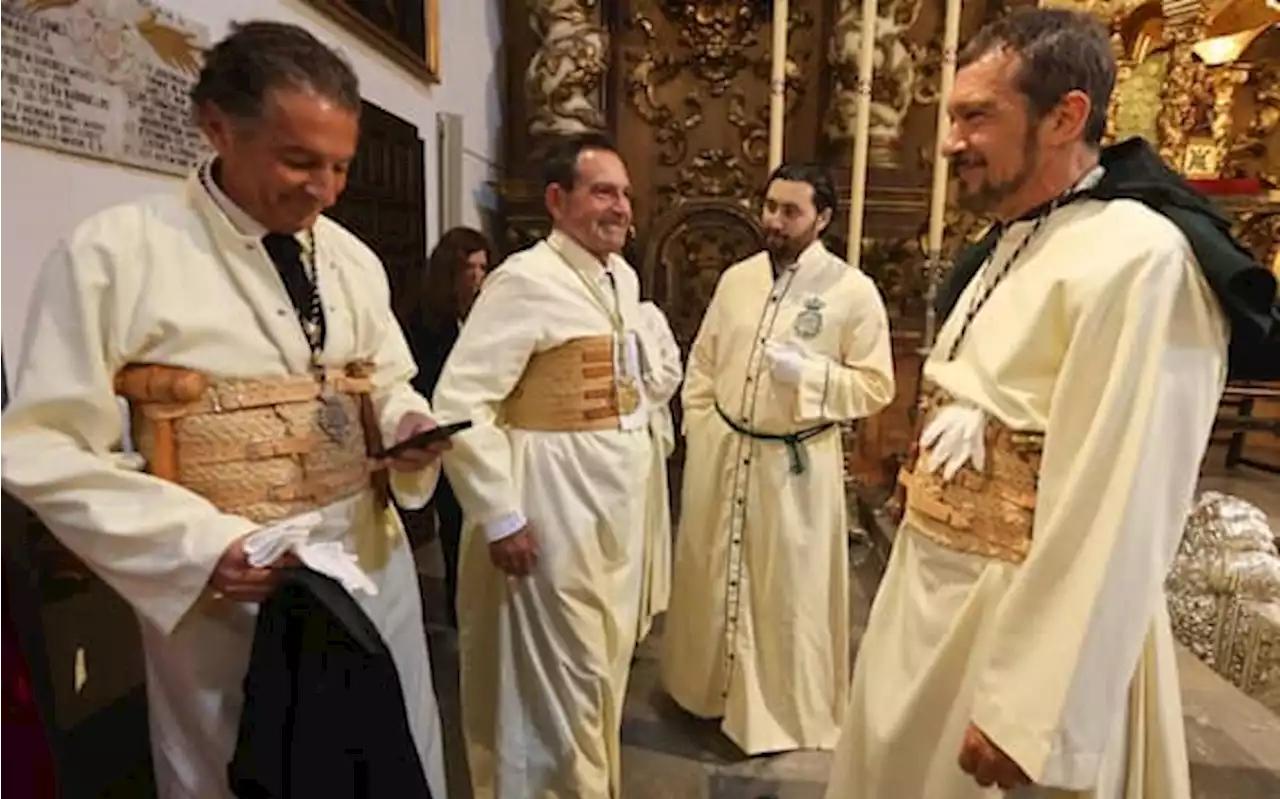 Antonio Banderas a Malaga per la processione di Pasqua