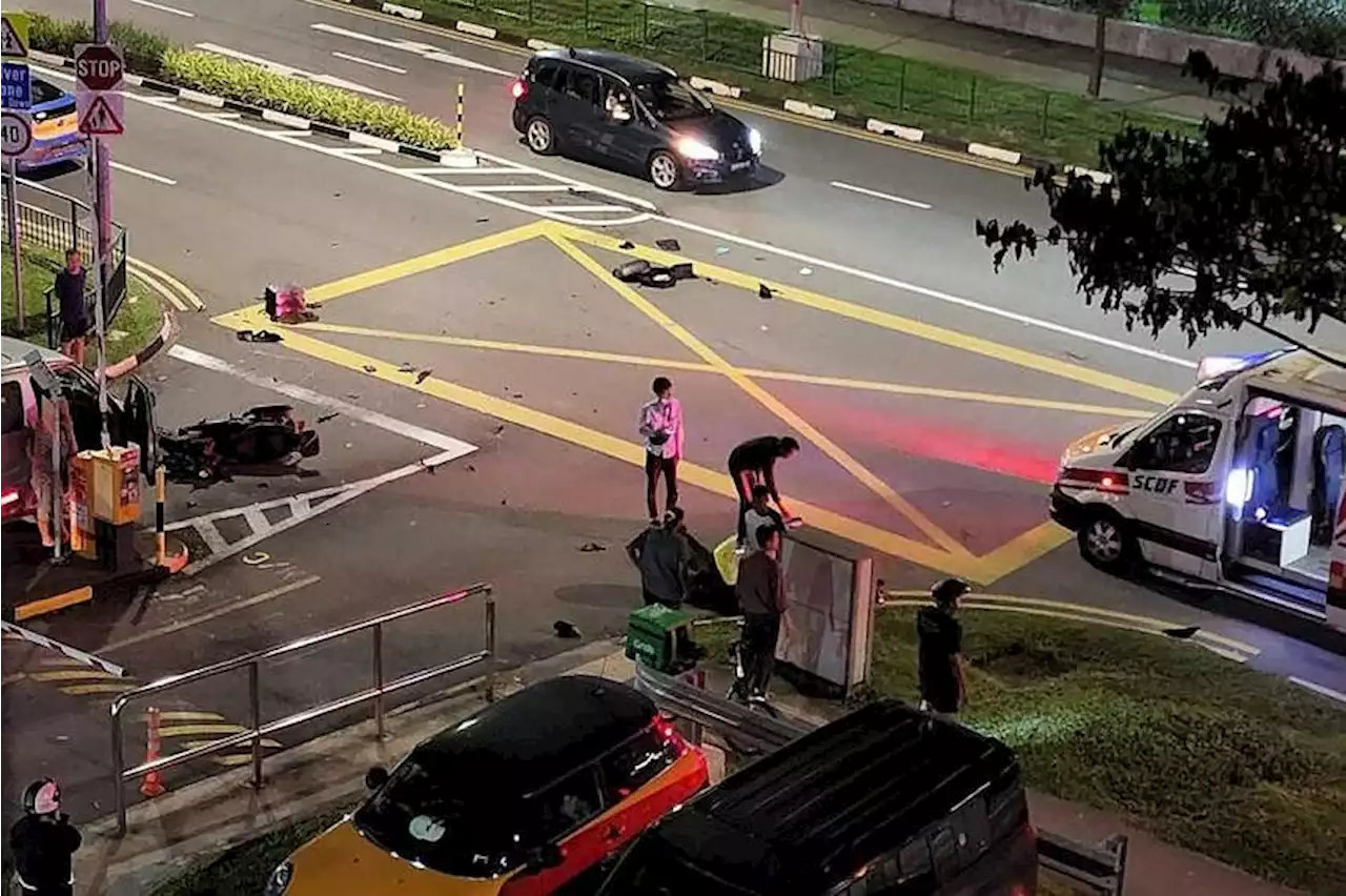 Motorcyclist, 20, taken to hospital unconscious after collision with taxi in Jurong West