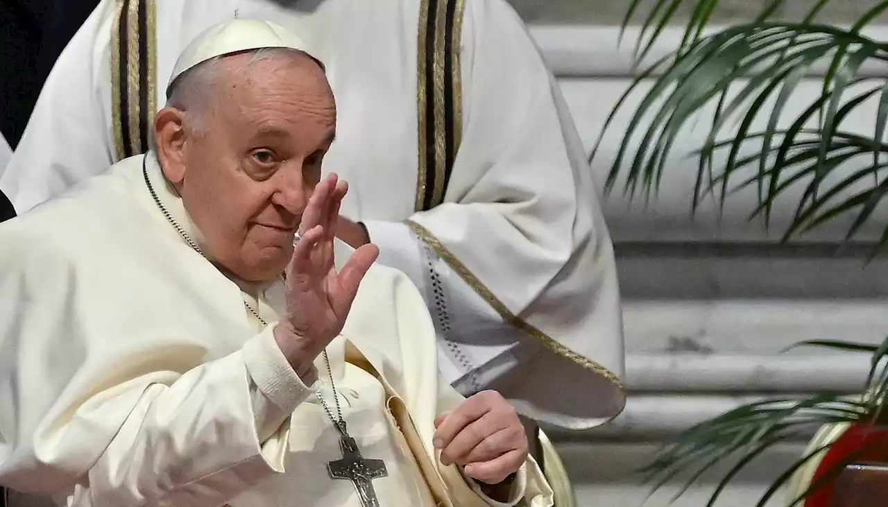 Por 'intenso frío', el Papa no acudirá a ceremonia del Vía Crucis en Roma