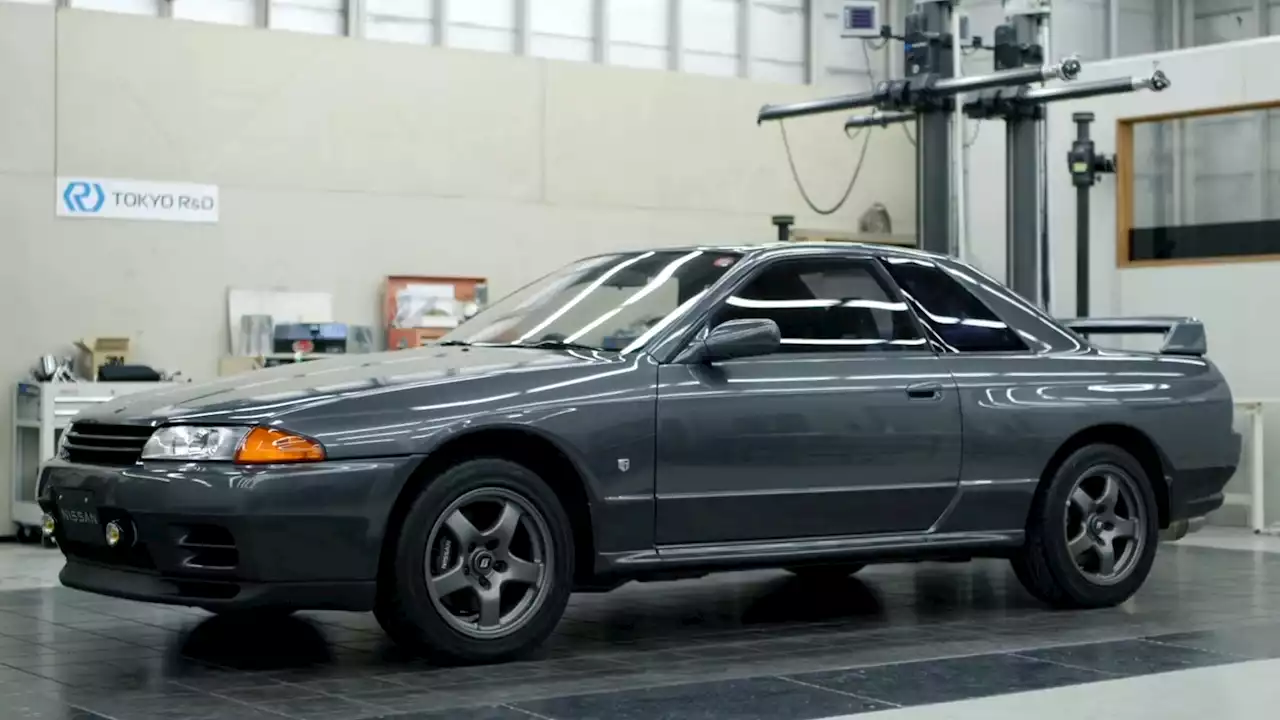 Nissan Shows Off R32 Skyline GT-R Before It Converts It To Electric Power | Carscoops