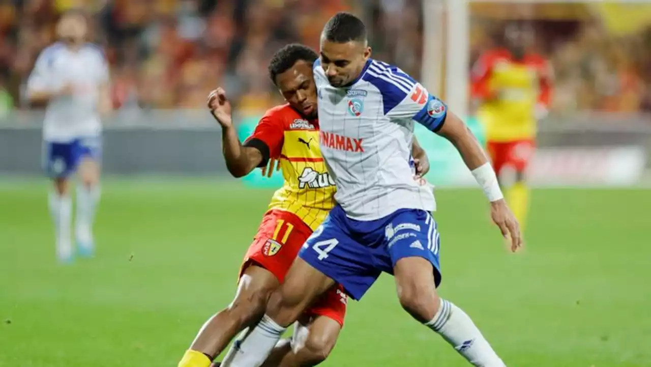 Lens beat Strasbourg to cut PSG lead to three points