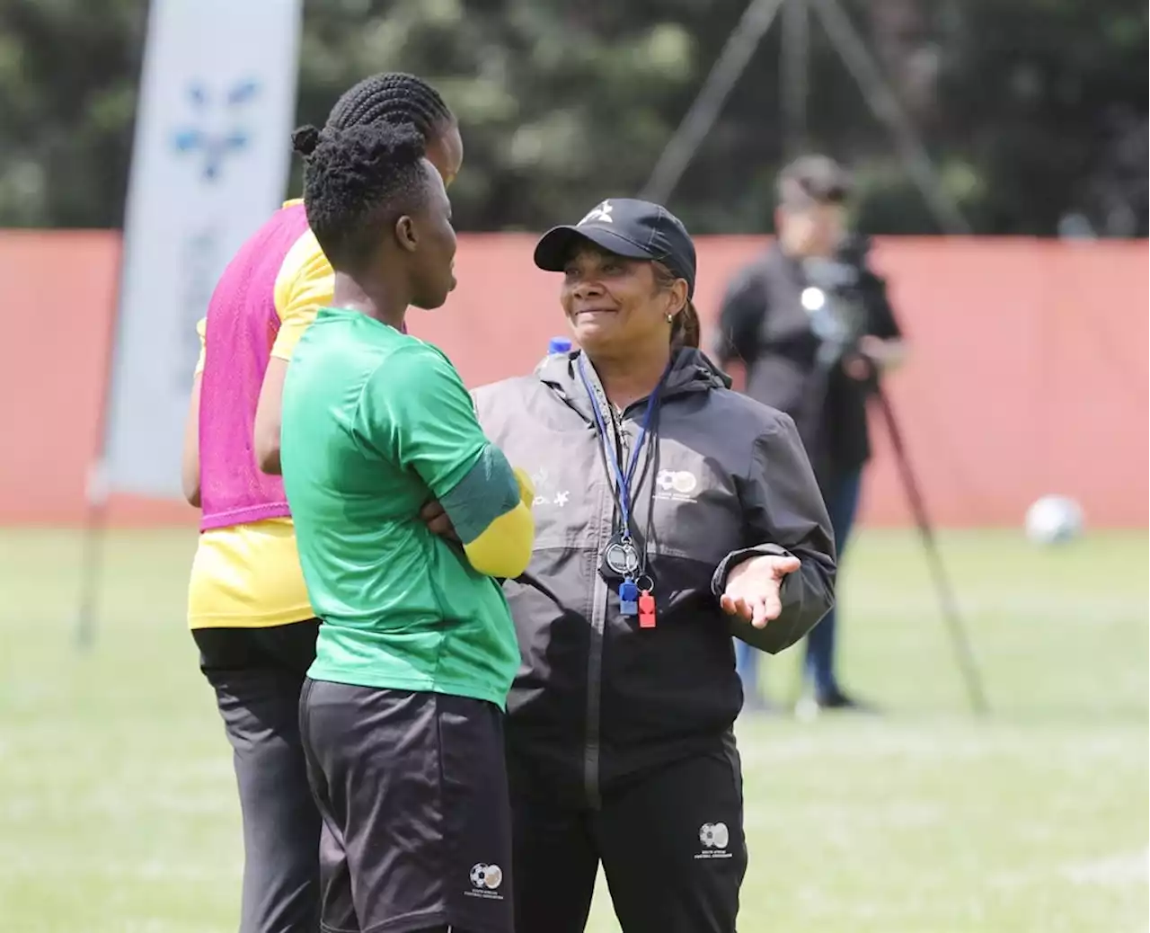 We know what Janine can do - Banyana coach Des Ellis on the future of the veteran defender | City Press