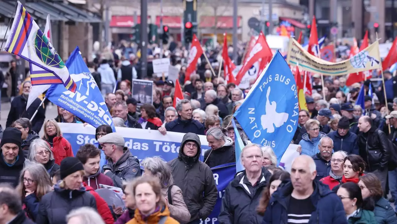 Ostermärsche: Tausende demonstrieren für Frieden und gegen Aufrüstung