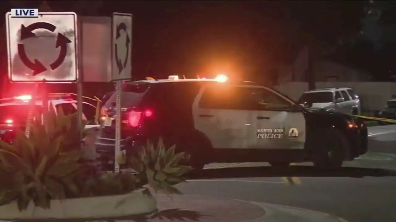 Traffic stop ends in shooting in Santa Ana; 1 hurt