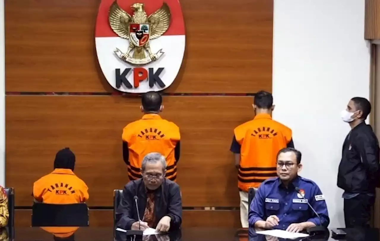 Terkait Kasus Korupsi Bupati Meranti, KPK Amankan 28 Orang