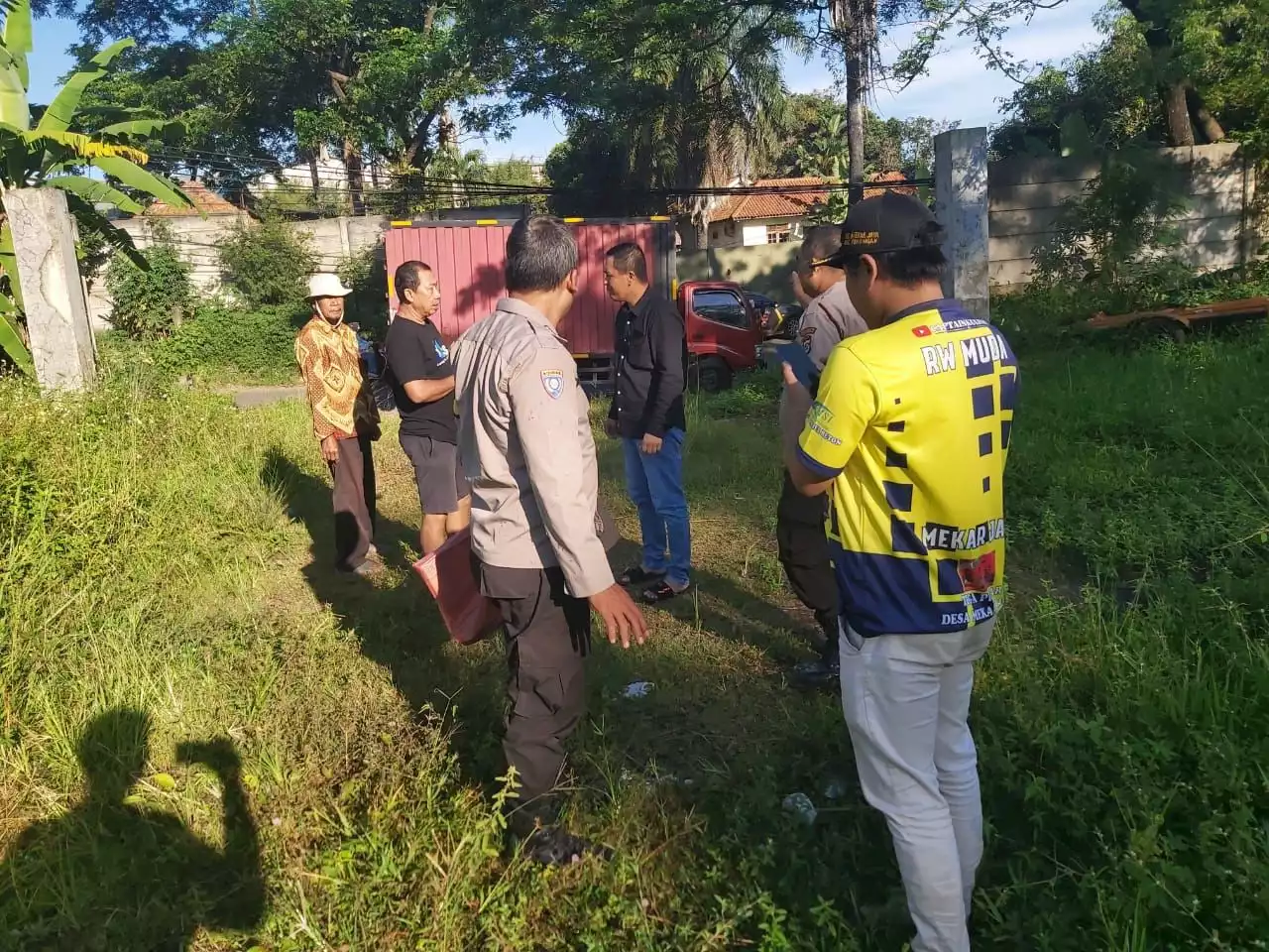 Warga Geger Gegara Tangisan Bayi di Semak-Semak, Ketika Diperiksa, Ternyata