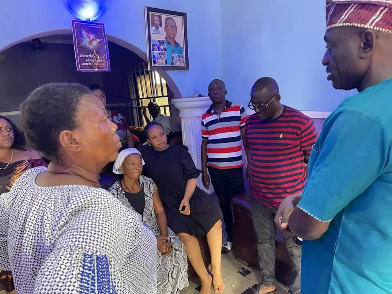 Delta Police Command Visits Family Of Man Killed By Policeman