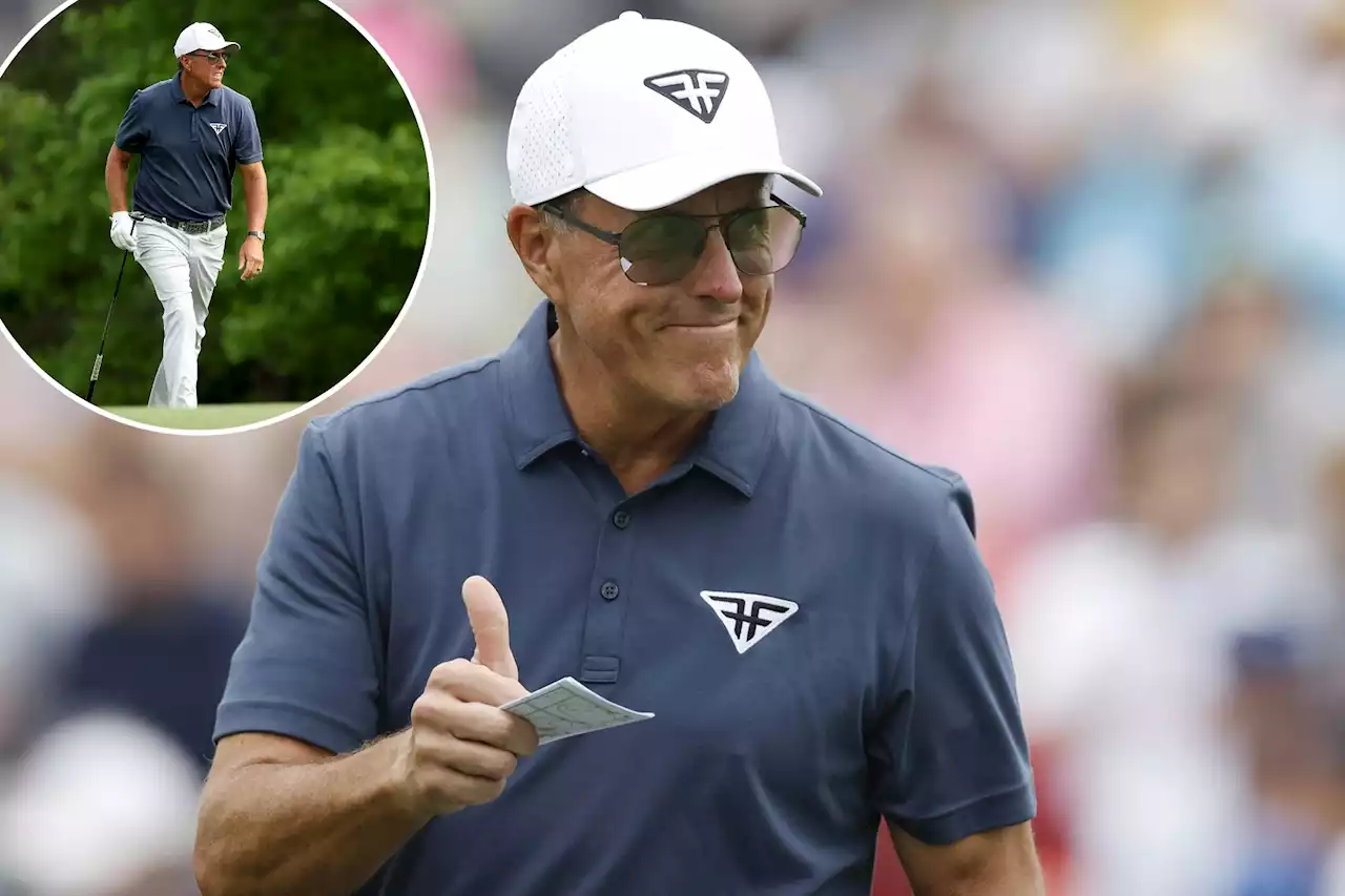 Phil Mickelson has pep in his step as he climbs Masters leaderboard