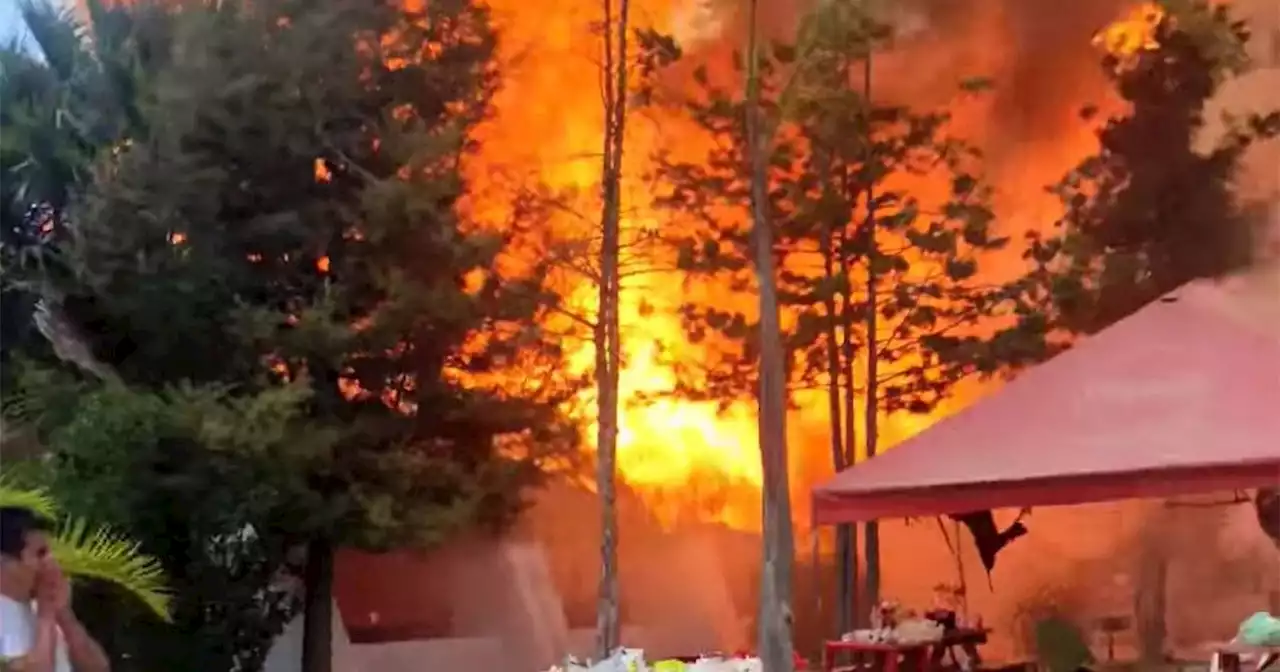 Parque acuático en Lagos de Moreno termina en llamas por incendio de palapa