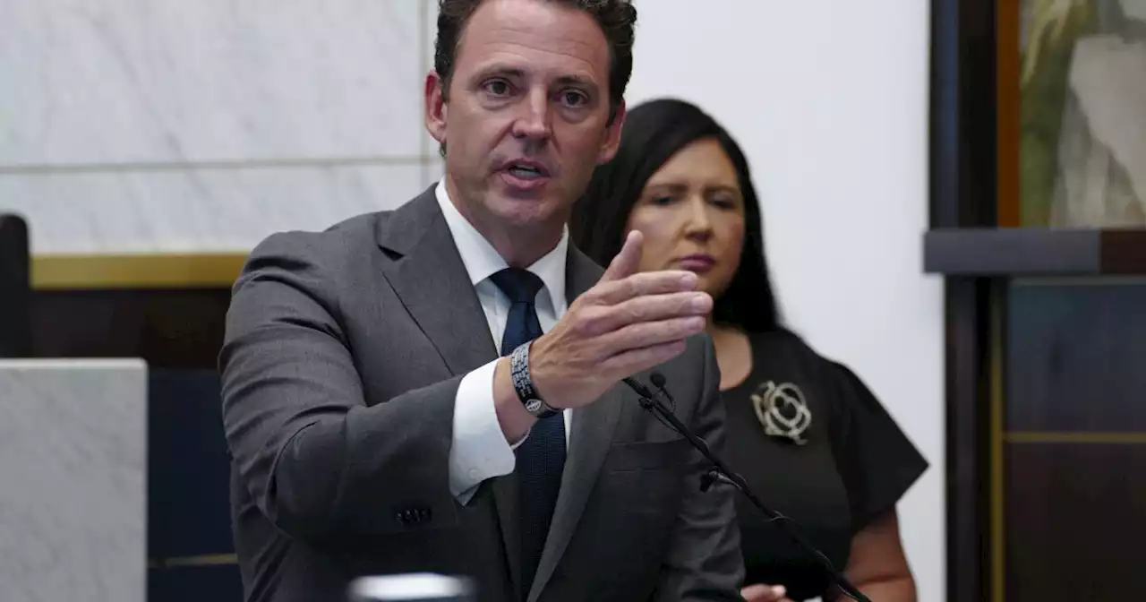 Calls grow for Nathan Fletcher to resign from Board of Supervisors immediately, not next month