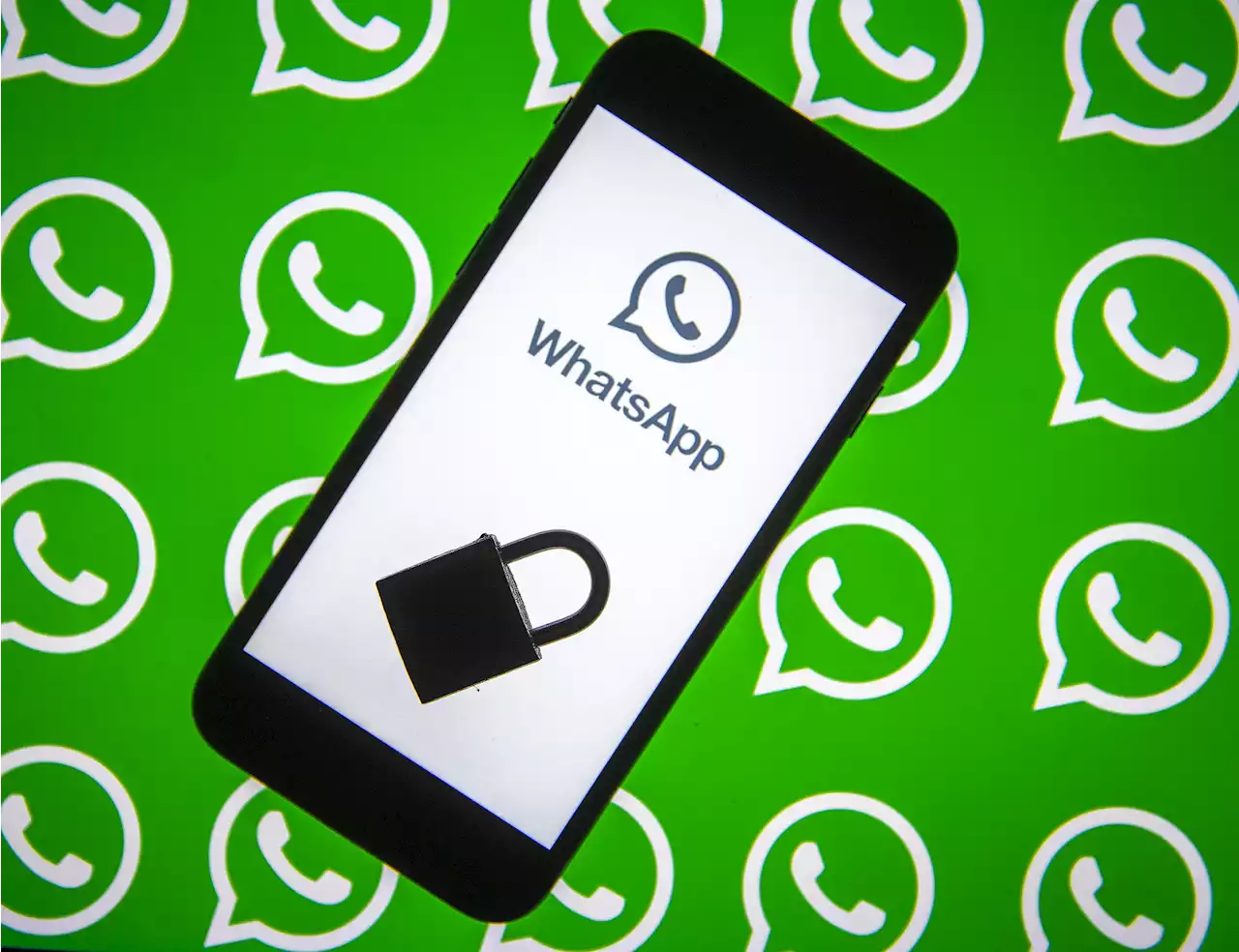 WhatsApp is making it even harder for nosey mates to read through your messages