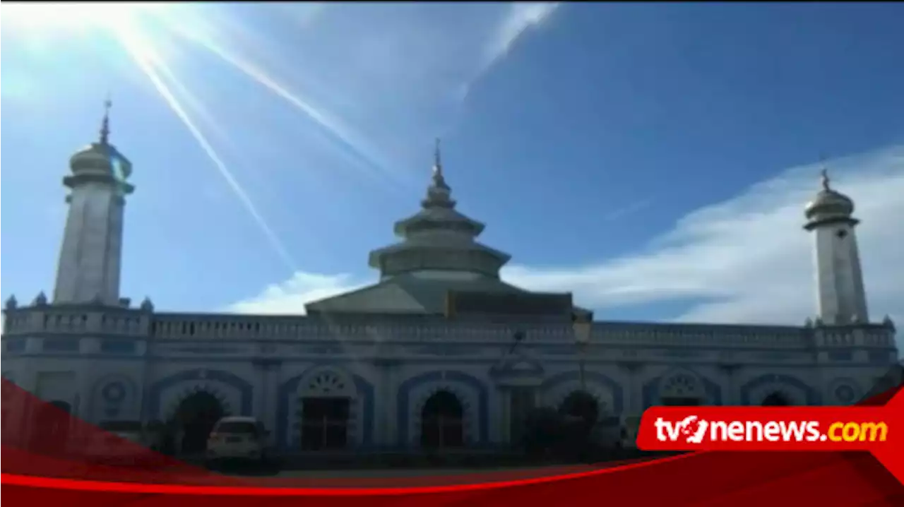 Masjid Raya Ganting Kebanggaan Orang Padang Dibangun Abad ke-18 Bergaya Neo Klasik Eropa dan Tiongkok