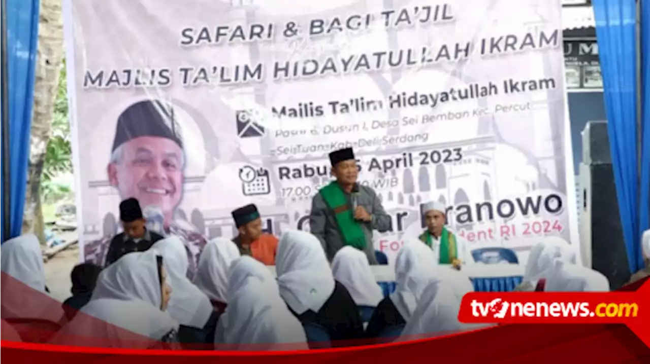 Ngabuburit Berkah Ala TGS Ganjar Sumut, Bagi-bagi Takjil Bersama Majelis Taklim Deli Serdang