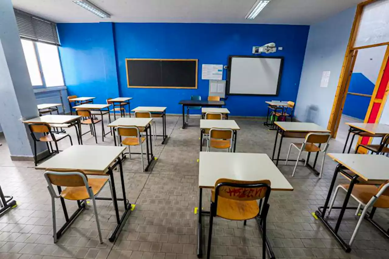 Maestra sospesa a Oristano, la scuola: 'Non è stata Ave Maria, altri episodi'