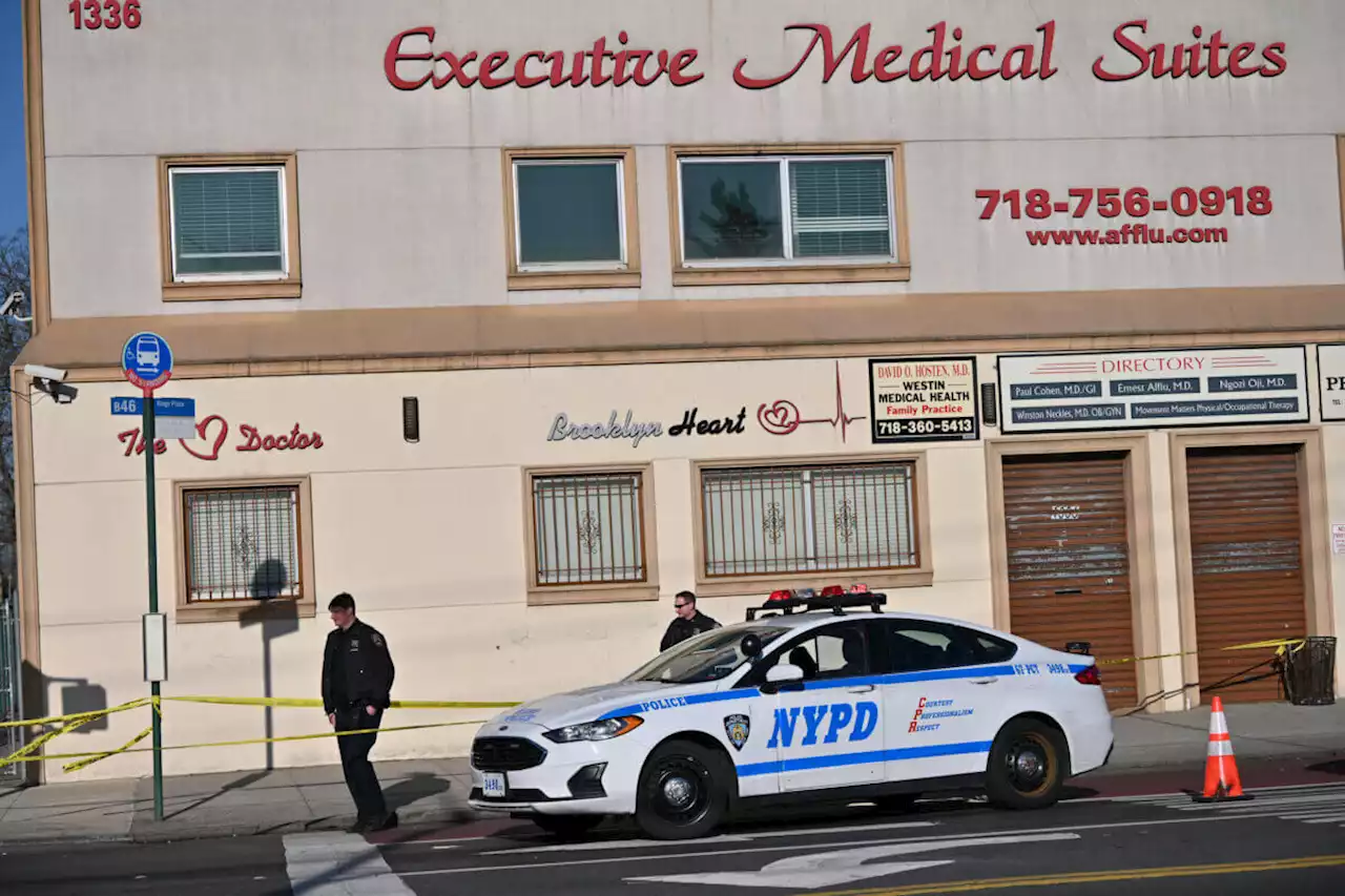 Man, 20, shot in the back outside Brooklyn medical office | amNewYork