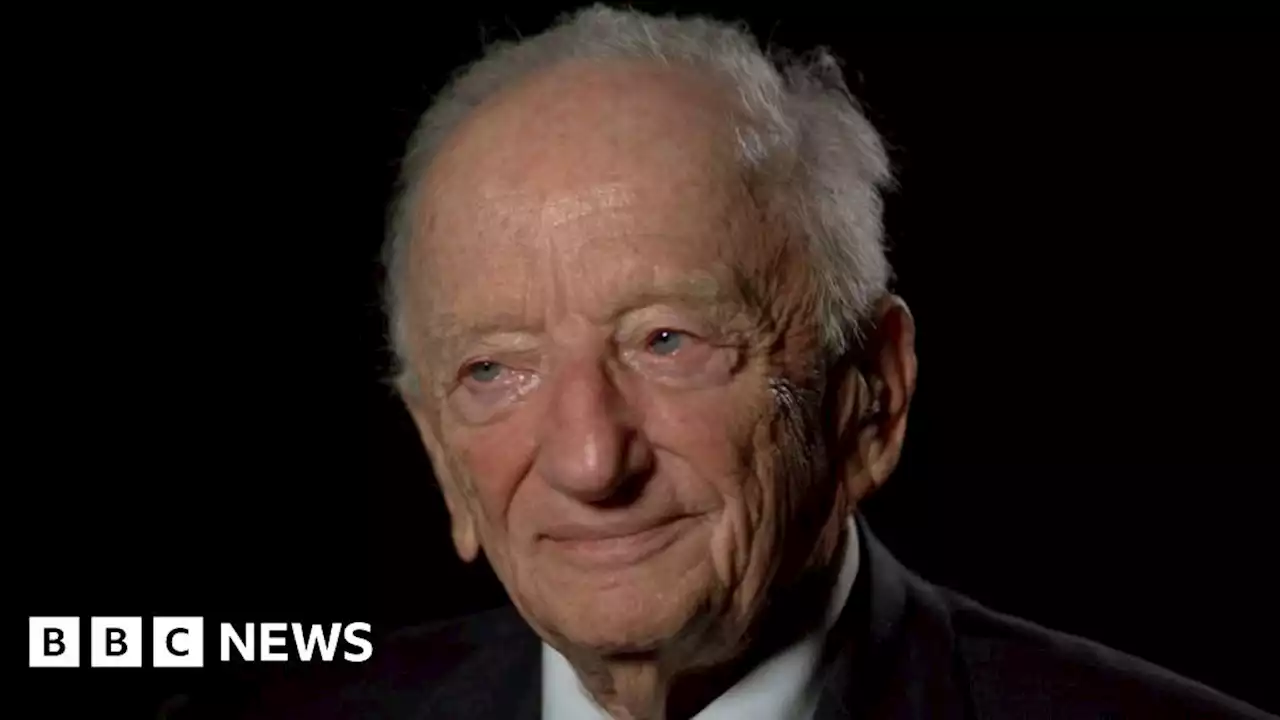 Ben Ferencz: Last surviving Nuremberg prosecutor dies, aged 103