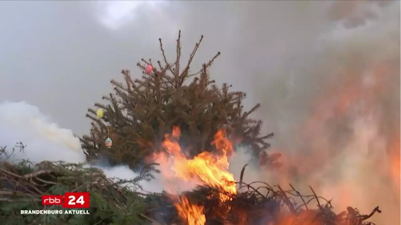 Brandenburgs größtes Osterfeuer