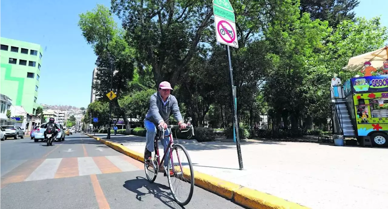 Frenan a ciclistas en el Estado de México | El Universal