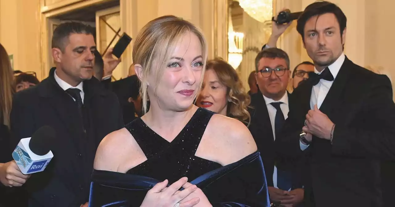 Meloni, il compagno “modera” i lobbisti. 10 convegni in 5 mesi di governo - Il Fatto Quotidiano