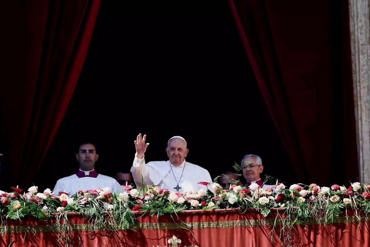 Pope appeals to Russians on Ukraine, decries Middle East violence, in Easter message