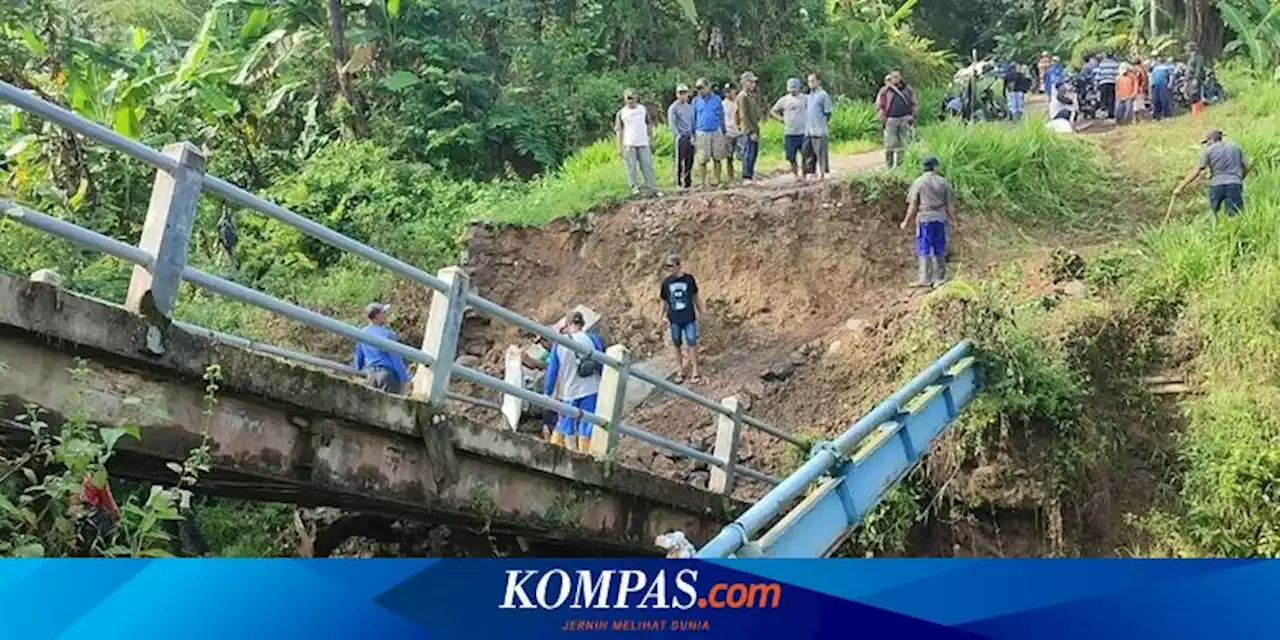 Jembatan Cirombeng di Kuningan Roboh, 2.200 Warga di Desa Terisolasi