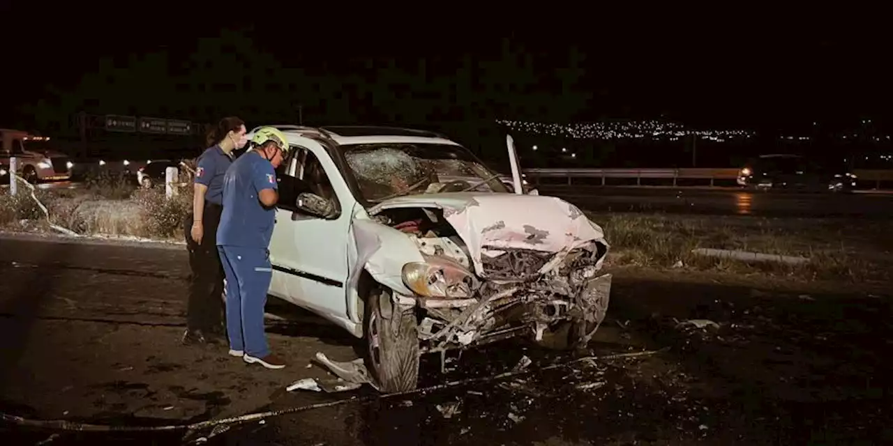 Accidente en autopista México-Querétaro deja un muerto y 6 heridos