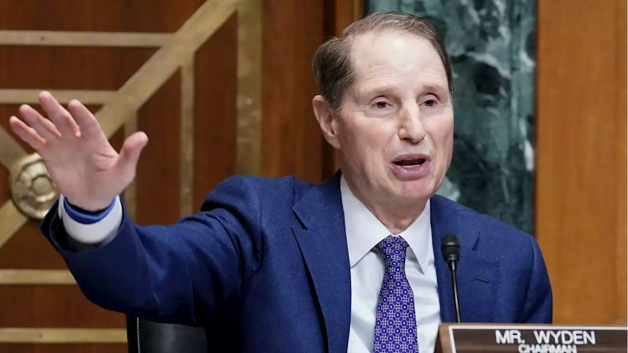 Wyden urges Biden administration to ignore Texas judge's abortion pill ruling