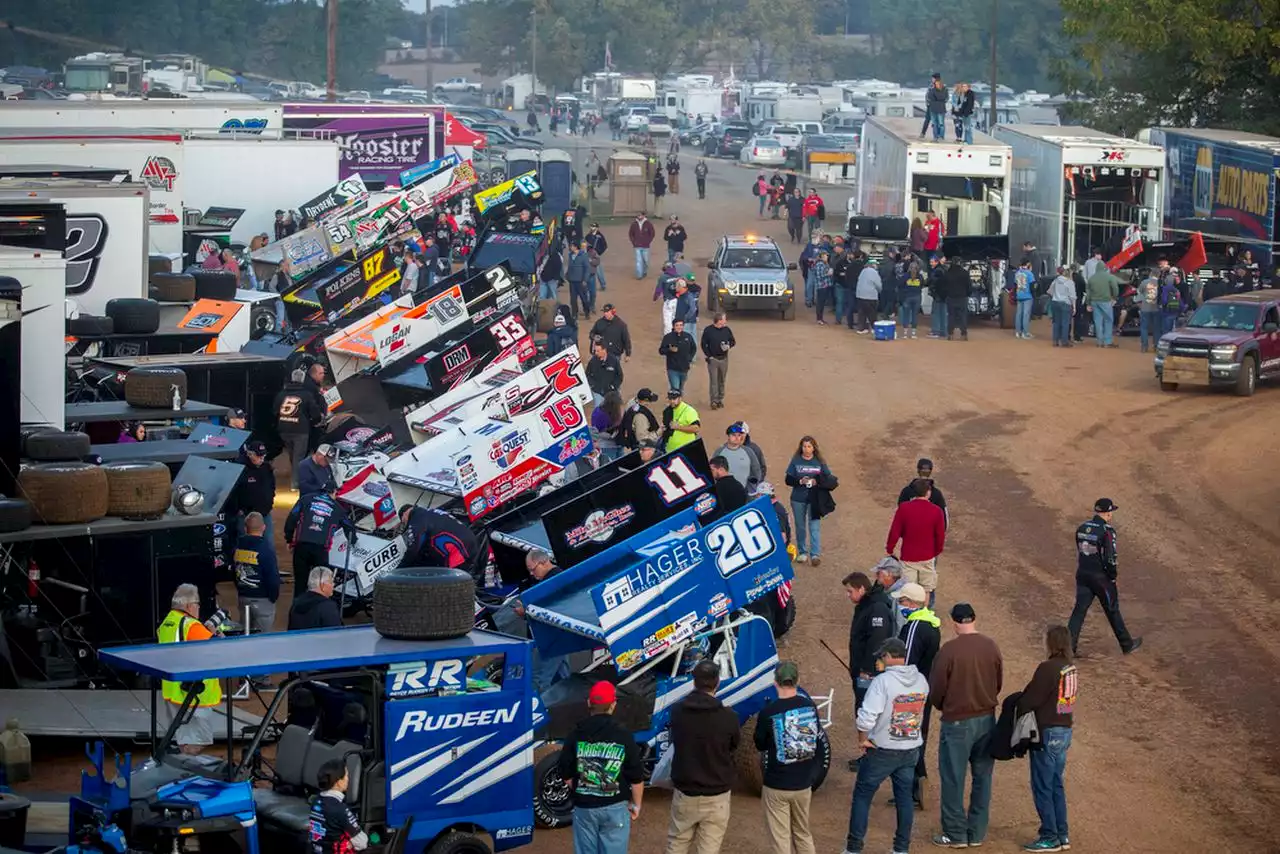 Sprint Car champion killed in qualifying crash Saturday: reports