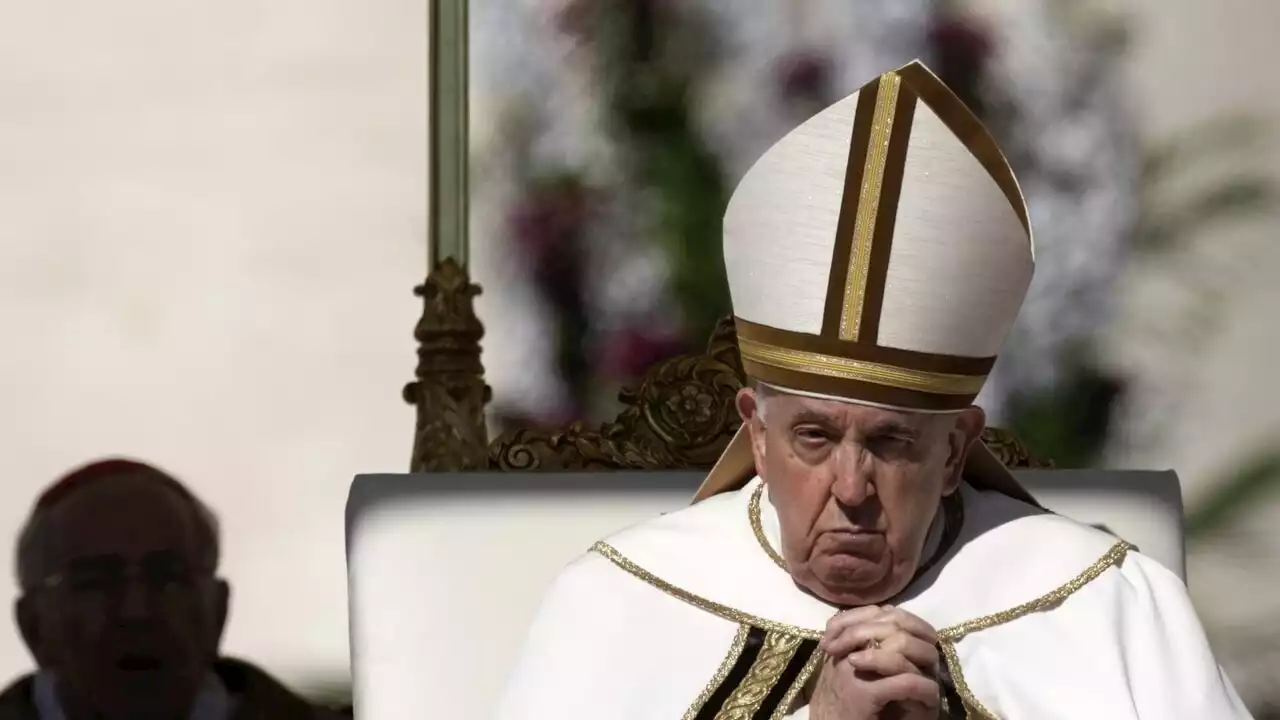 Pasqua a Roma: oltre 100mila fedeli a San Pietro per la benedizione di Papa Francesco