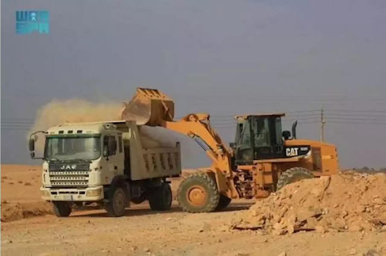 نجران.. إزالة 44483م2 من مخلّفات البناء خلال مارس الماضي