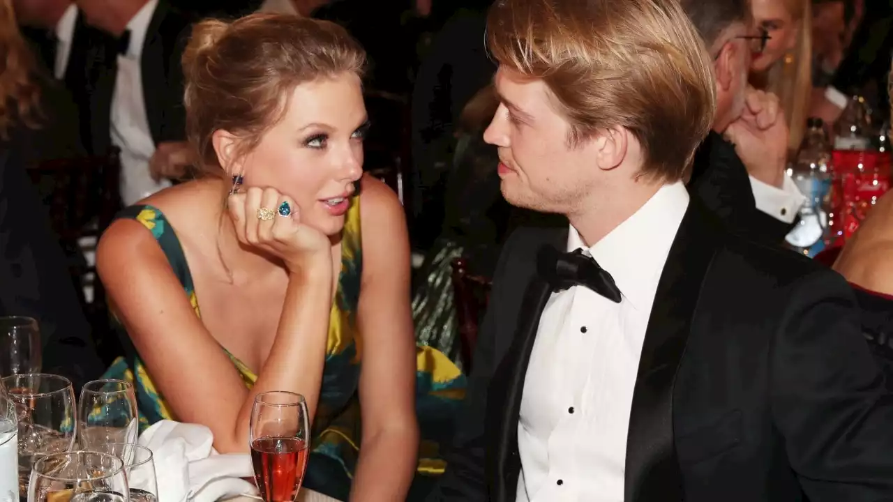 Taylor Swift shock split from longtime boyfriend