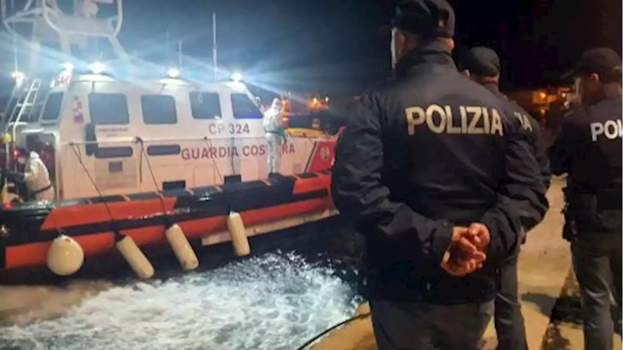 Migranti, nave Ong soccorre 22 naufraghi, ma ci sono 18 dispersi