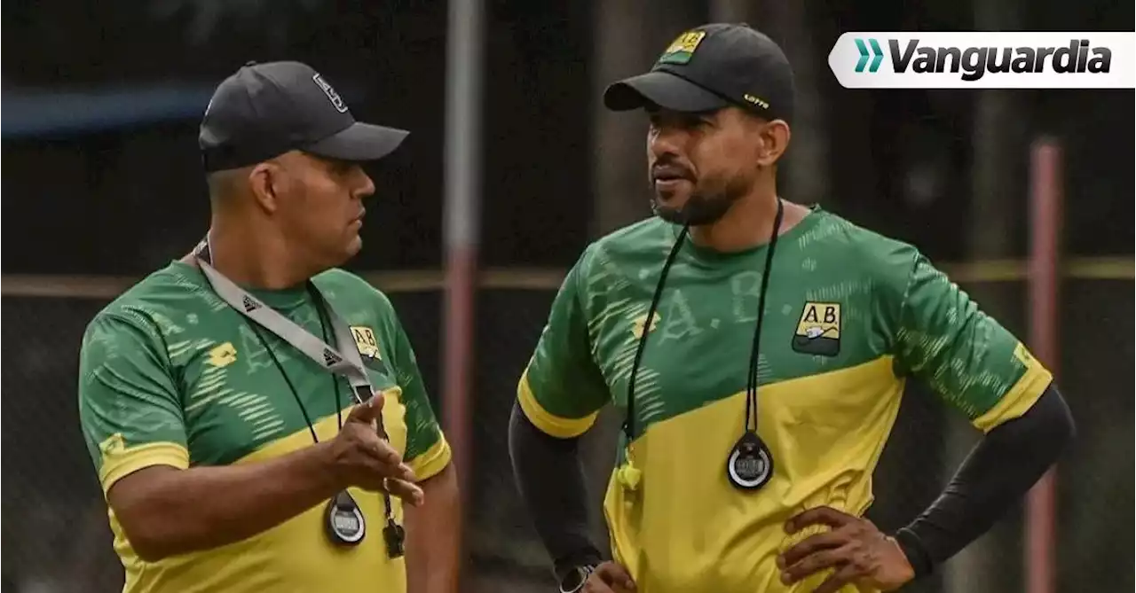 Alexis Márquez va por una victoria en su debut como técnico del Bucaramanga