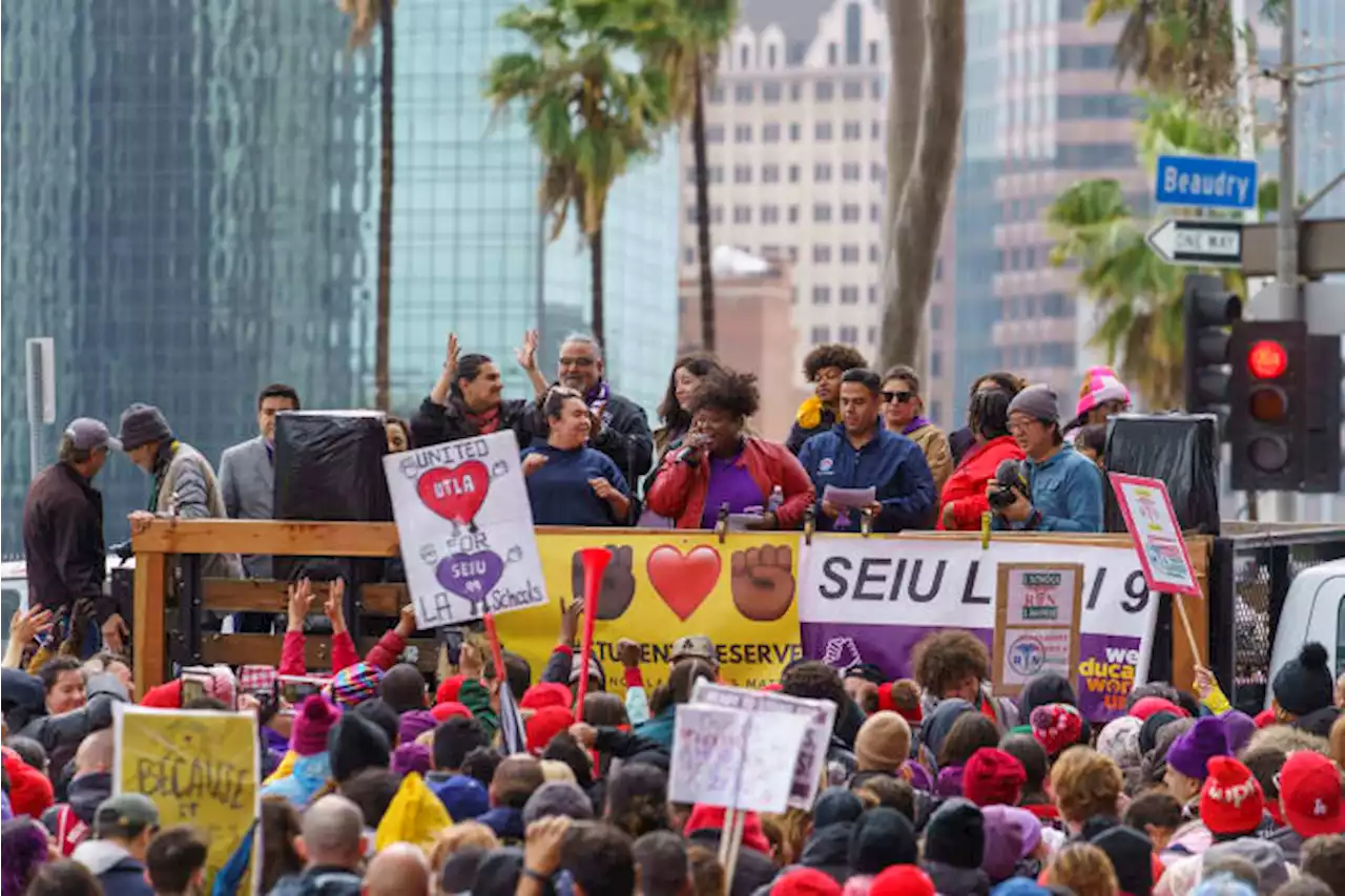 After strike, LA school district workers approve labor deal