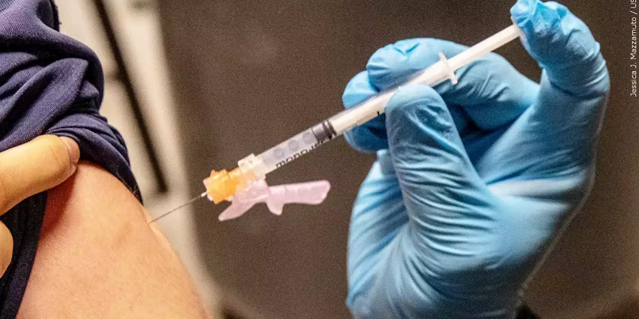 Report: Florida officials cut key data from vaccine study