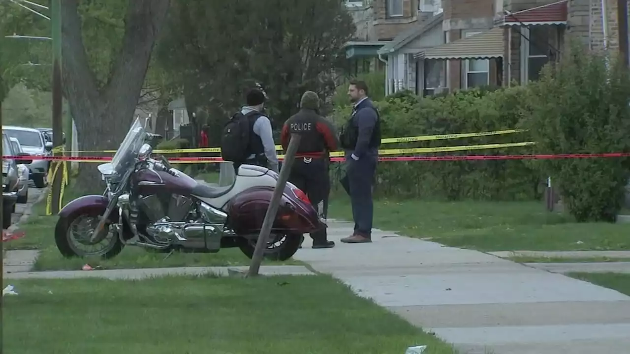 Chicago shooting: Man shot to death on Roseland street, police say