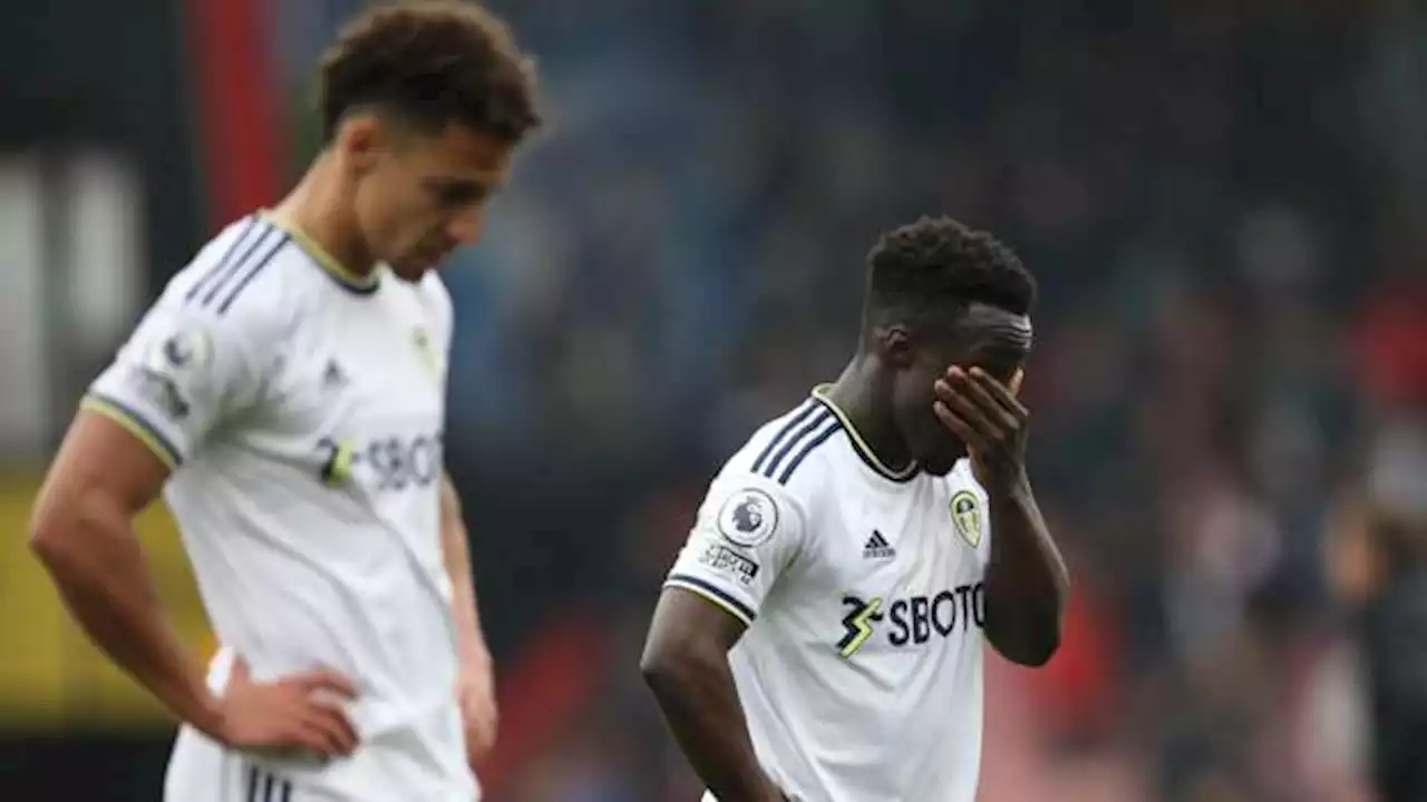 Leeds players apologise for ignoring fans